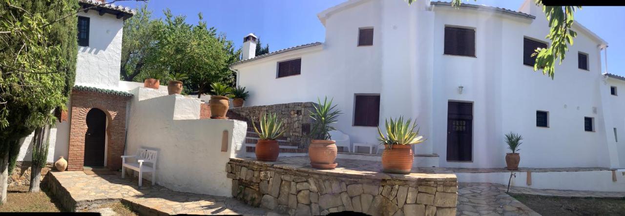 Cortijo La Fe Guest House Montefrio Exterior photo
